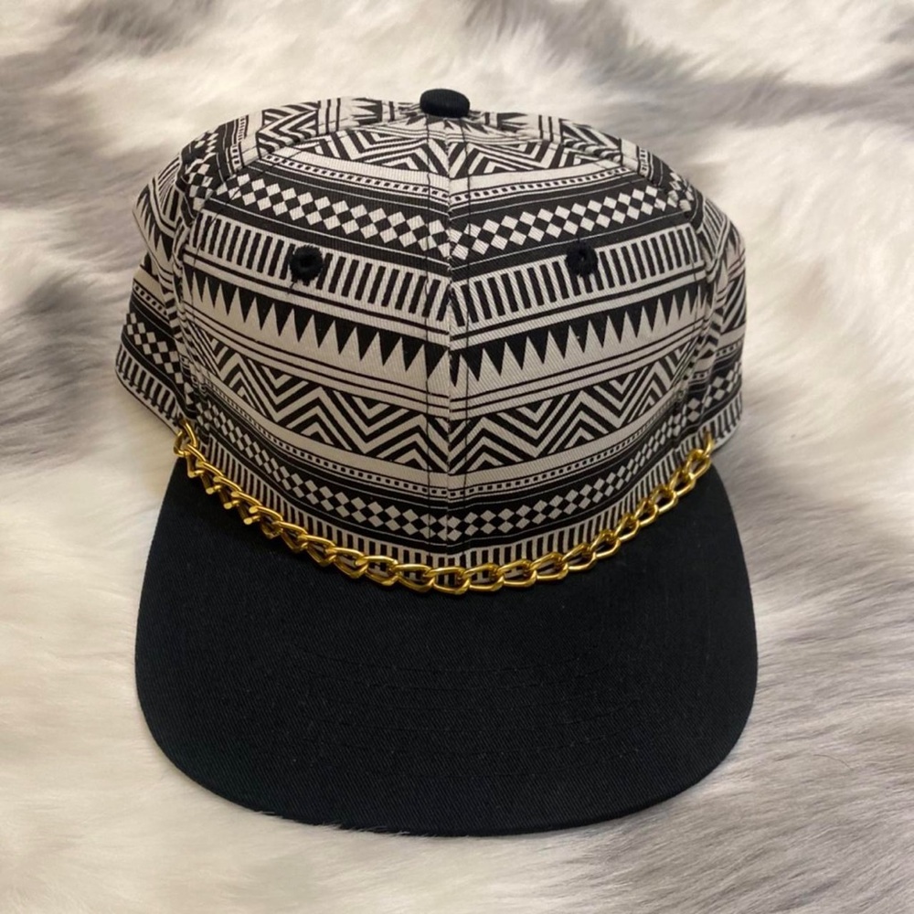 RARE Nicki Minaj hat with gold chain around rim